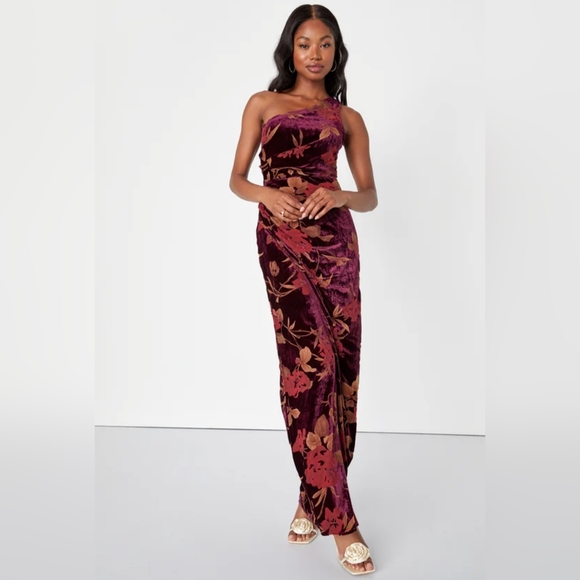 Lulus Dresses & Skirts - NWOT Lulus Burgundy Floral Burnout Velvet One-Shoulder Maxi Dress Size XXL=16/18